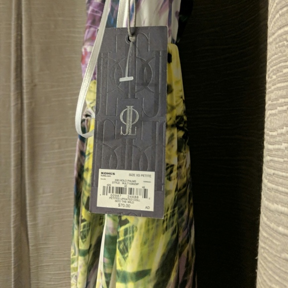 maxi dress - Picture 3 of 4